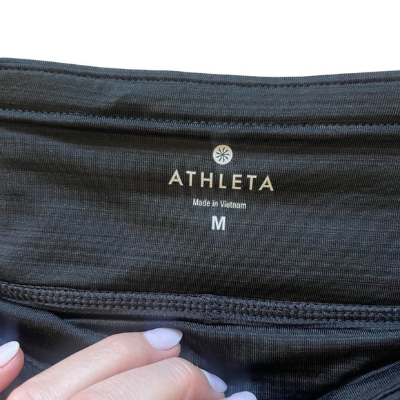 Women's ATHLETA Black Stripe Swagger Skort Tennis Skirt Built In Shorts Medium - Picture 5 of 7